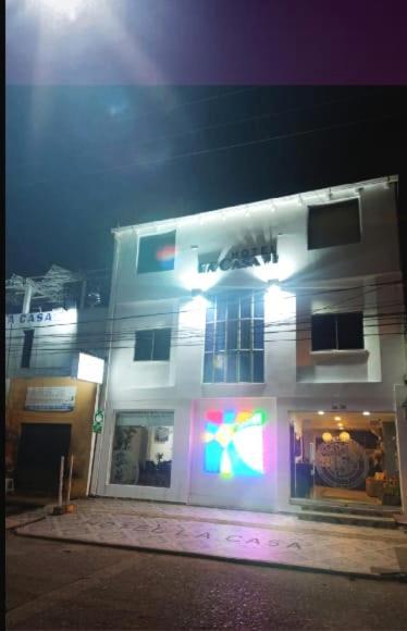 Hotel La Casa 1 Monteria Bagian luar foto